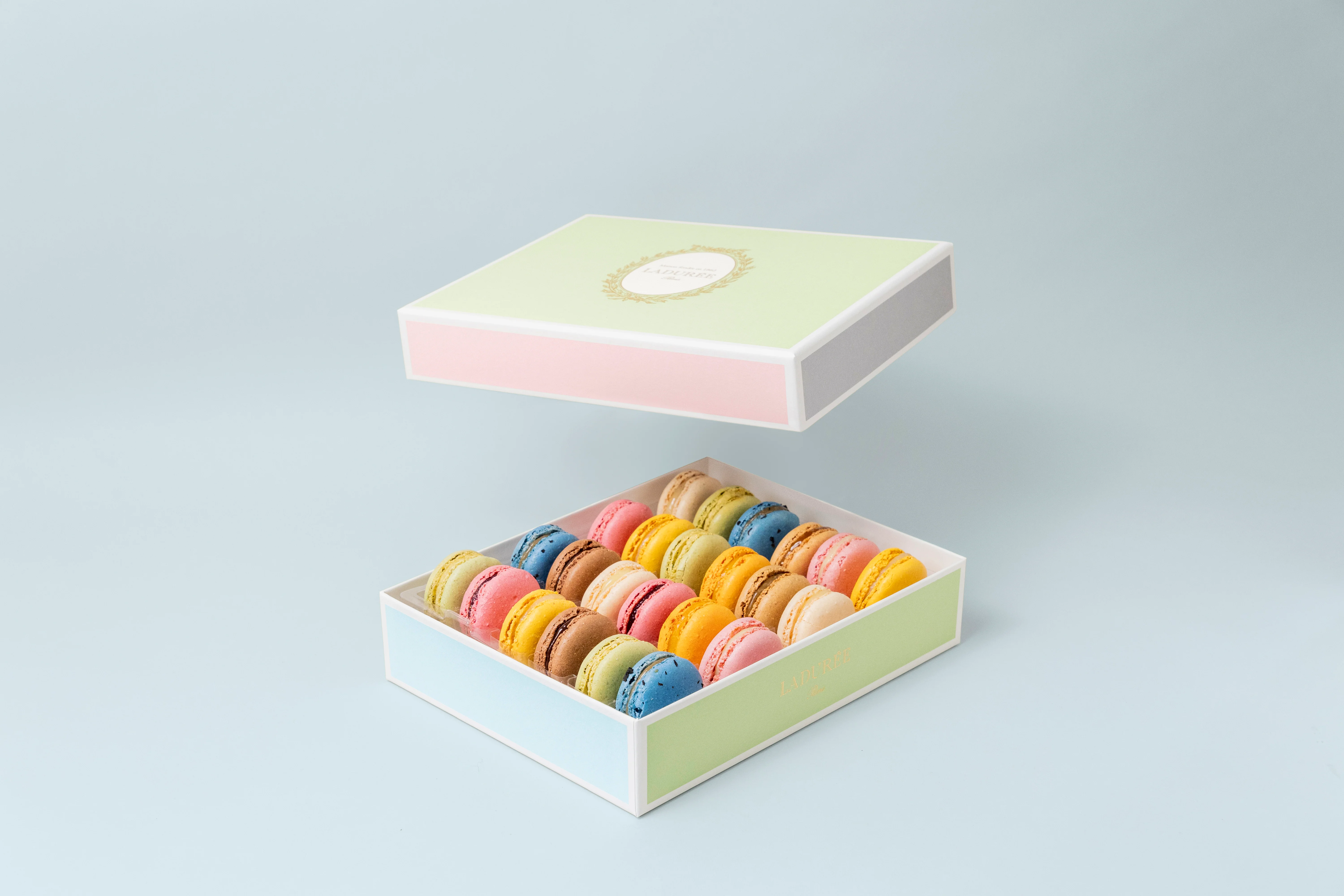 Coffret de 24 macarons "Aquarelle" - Image 4